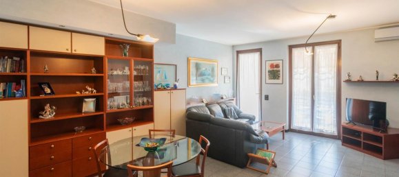 Вилла с 4 комнатами в Сесто Сан Джованни, Италия № 30258 16