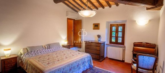4 chambres Châteaux à Volterra, Italy No. 52747 23
