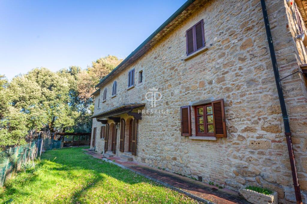 4 chambres Châteaux à Volterra, Italy No. 52747