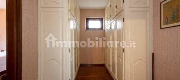 5 غرف نوم فيلا في Rivoli, Italy رقم 324060 36