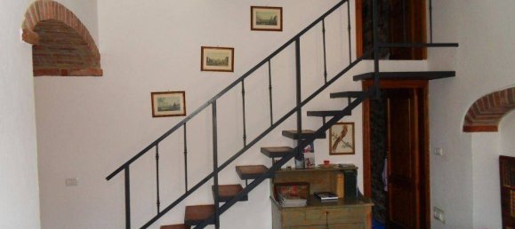 3 bedrooms Apartment in Loro Ciuffenna, Italy No. 146501 2