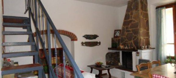 3 bedrooms Apartment in Loro Ciuffenna, Italy No. 146501 17