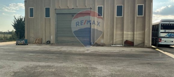 480m² Commercial property in Niscemi, Italy No. 156819 7