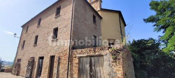 3 bedrooms Villa in Terre Roveresche, Italy No. 84291 7