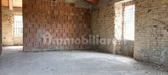 3 bedrooms Villa in Terre Roveresche, Italy No. 84291 25