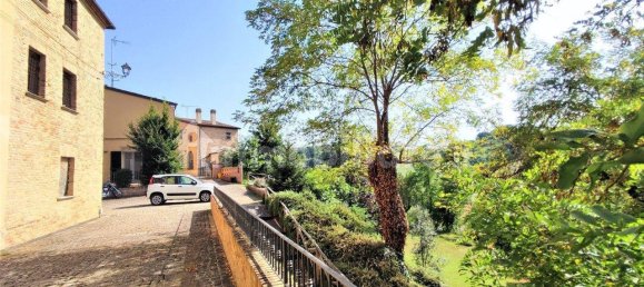 3 bedrooms Villa in Terre Roveresche, Italy No. 84291 15