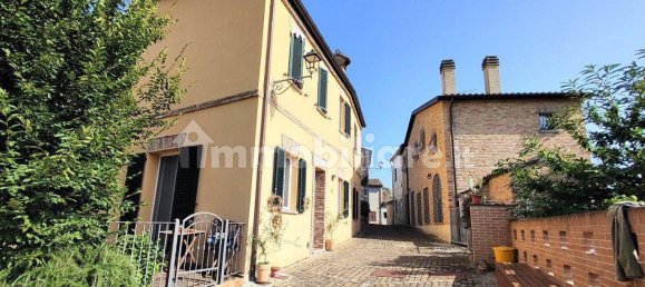 3 bedrooms Villa in Terre Roveresche, Italy No. 84291 18