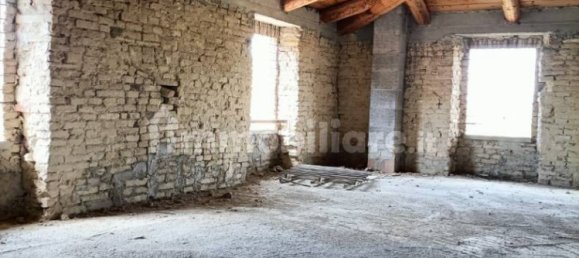 3 bedrooms Villa in Terre Roveresche, Italy No. 84291 24