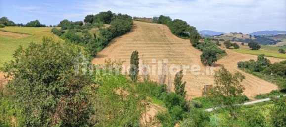 3 bedrooms Villa in Terre Roveresche, Italy No. 84291 30