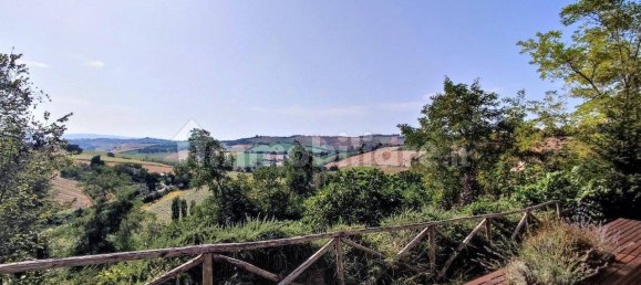 3 bedrooms Villa in Terre Roveresche, Italy No. 84291 32