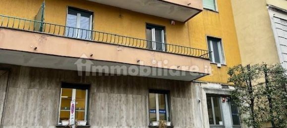 2 bedrooms Apartment in Pavia, Italy No. 6490 32