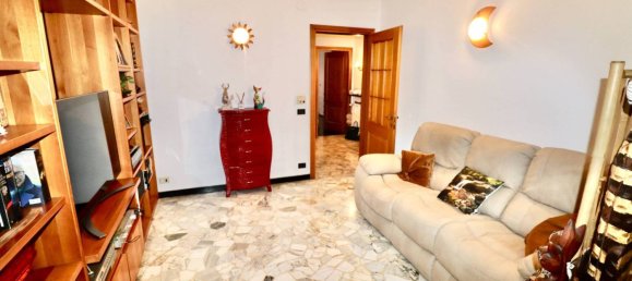 2 bedrooms Apartment in Genoa, Italy No. 372861 2