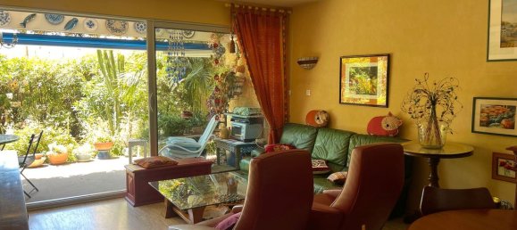 3 bedrooms Apartment in Marseille, France No. 334813 4