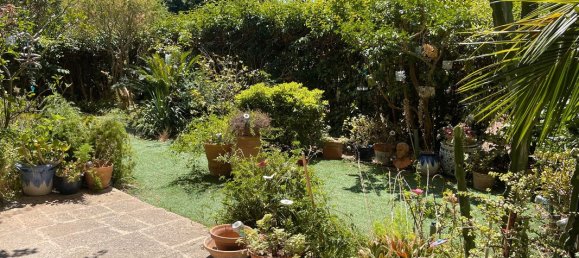 3 bedrooms Apartment in Marseille, France No. 334813 2