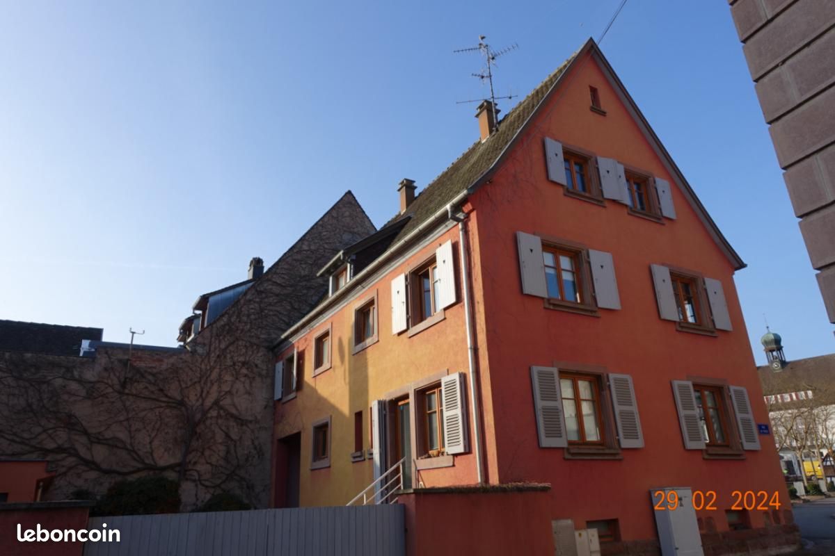 4 bedrooms Townhouse in Ammerschwihr, France No. 74239