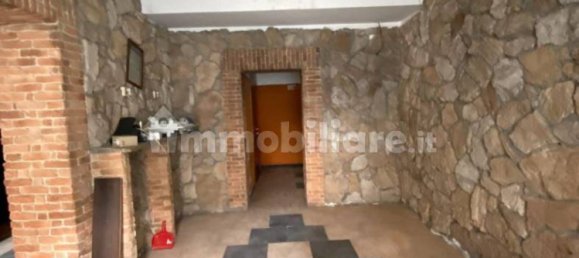 3غرفة عقار تجاري في Genoa, Italy رقم 164770 8