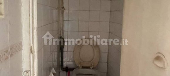 3غرفة عقار تجاري في Genoa, Italy رقم 164770 11