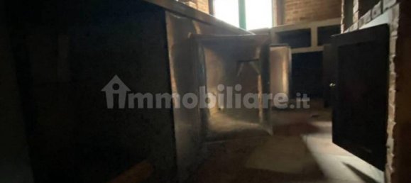 3غرفة عقار تجاري في Genoa, Italy رقم 164770 4