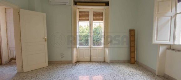 4 bedrooms House in Messina, Italy No. 141579 32