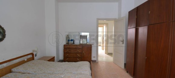 4 bedrooms House in Messina, Italy No. 141579 8