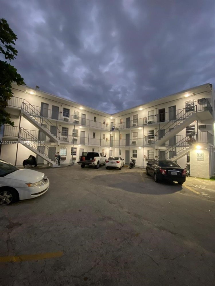 1 dormitorio apartamento en alquiler en Miami, Miami-Dade, Florida, USA № 614951