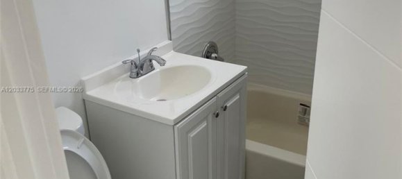 1 dormitorio apartamento en alquiler en Miami, Miami-Dade, Florida, USA № 614951 2