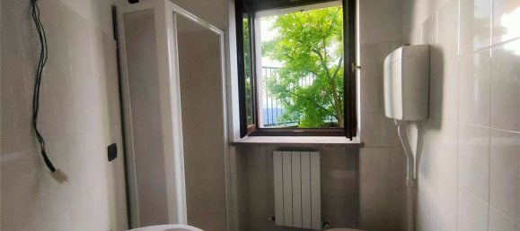 Apartamento de 2 habitaciónes en Lonate Ceppino, Italy No. 3408 10