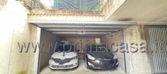 2-salle Appartement à Dolcè, Italy No. 15298 55