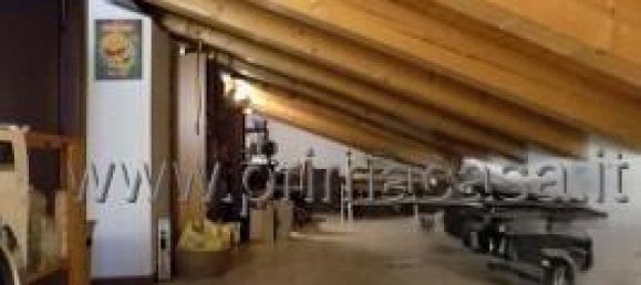 2-salle Appartement à Dolcè, Italy No. 15298 53