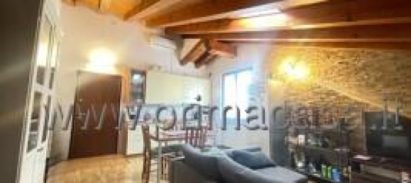 2-salle Appartement à Dolcè, Italy No. 15298 13