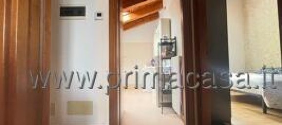 2-salle Appartement à Dolcè, Italy No. 15298 49