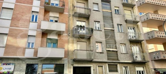 Studio in Turin, Italy No. 57165 10