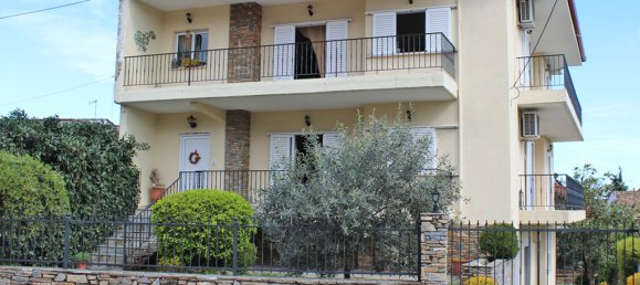 Здание с 8 спальнями в Лариса, Греция № 93303 8