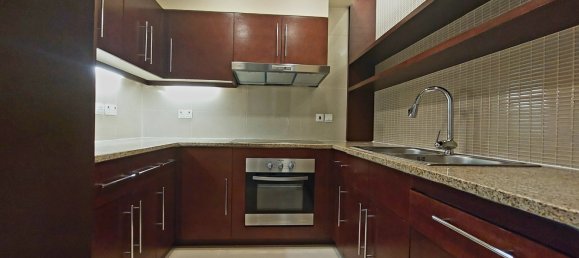 Apartamento de 2 dormitorios en Corniche Road, UAE No. 5063 8