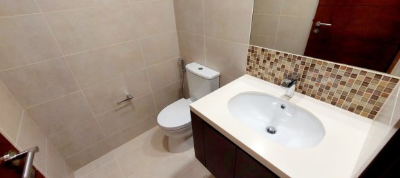 Apartamento de 2 dormitorios en Corniche Road, UAE No. 5063 10