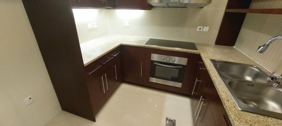 Apartamento de 2 dormitorios en Corniche Road, UAE No. 5063 9