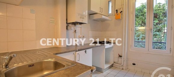 2 bedrooms Apartment in Saint-Maurice, France No. 165688 3
