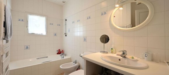 8 bedrooms Villa in Les Portes-en-Re, France No. 347657 9