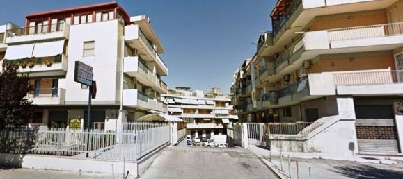 Garage à Foggia, Italy 32m² No. 68032 9