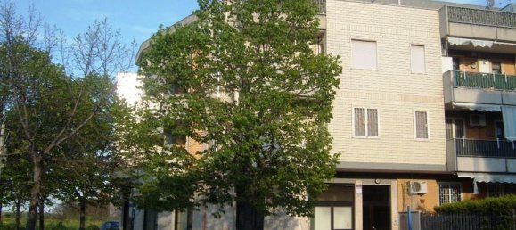 Garage à Foggia, Italy 32m² No. 68032 7