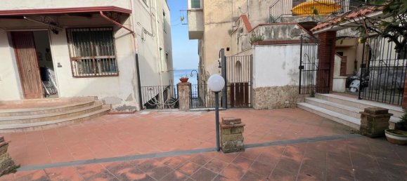 8 rooms Villa in Bacoli, Italy No. 57448 6