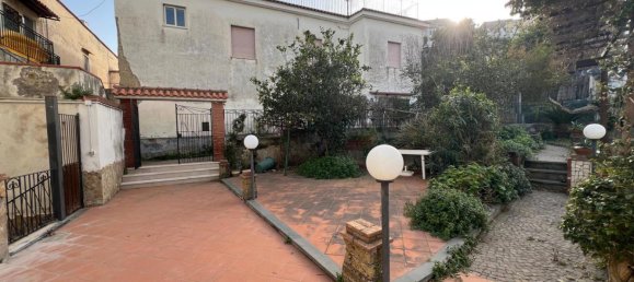 8 rooms Villa in Bacoli, Italy No. 57448 5