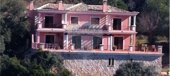 5 bedrooms House in Sao Bras de Alportel, Portugal No. 34068 3