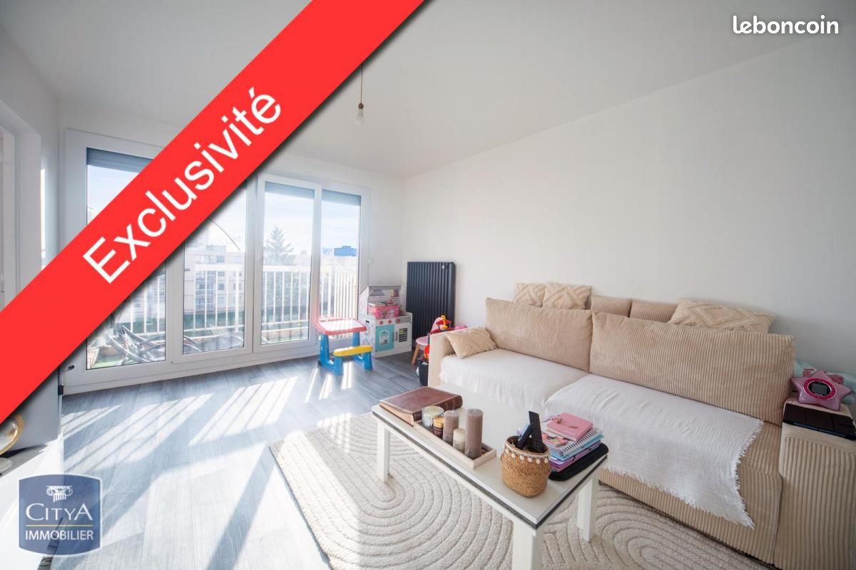 Apartamento de 2 dormitorios en Bourg-en-Bresse, France No. 206227