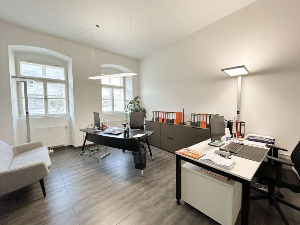 3 rooms Office in Liesing, Austria No. 24153
