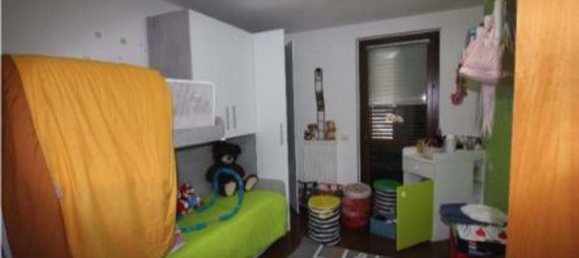 5-salle Appartement à Porto San Giorgio, Italy No. 93337 10