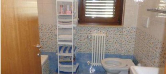 5-salle Appartement à Porto San Giorgio, Italy No. 93337 15