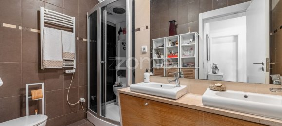 5 bedrooms House in Porto, Portugal No. 110247 20