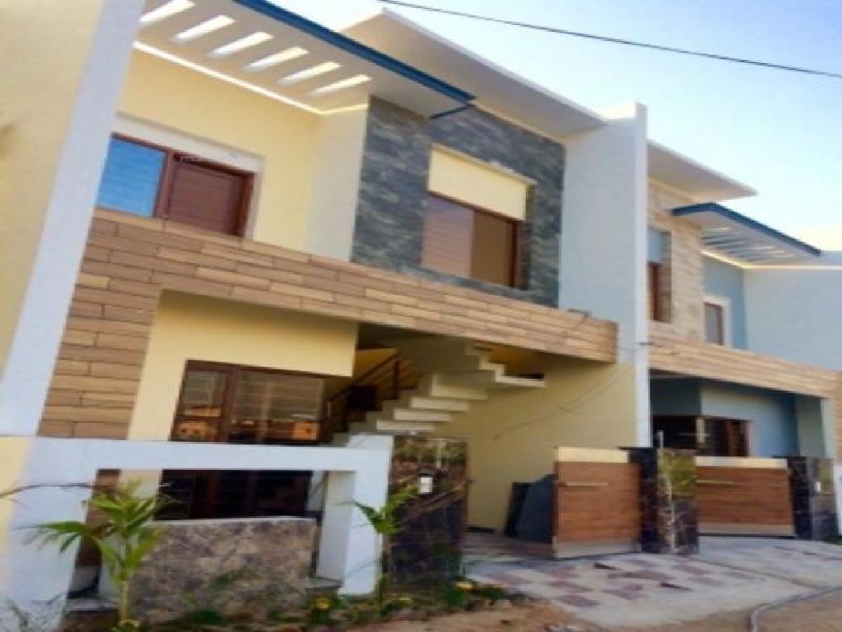 3 bedrooms House in Mohali, India No. 3007