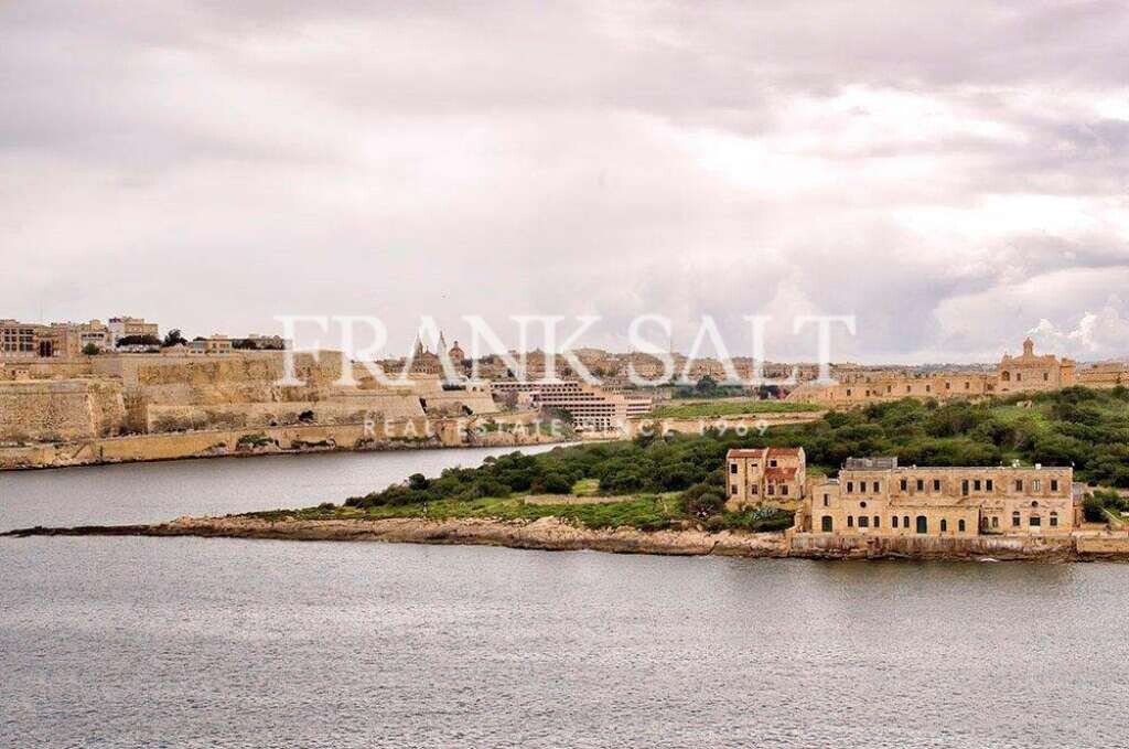 2 bedrooms Apartment in Sliema, Malta No. 6931